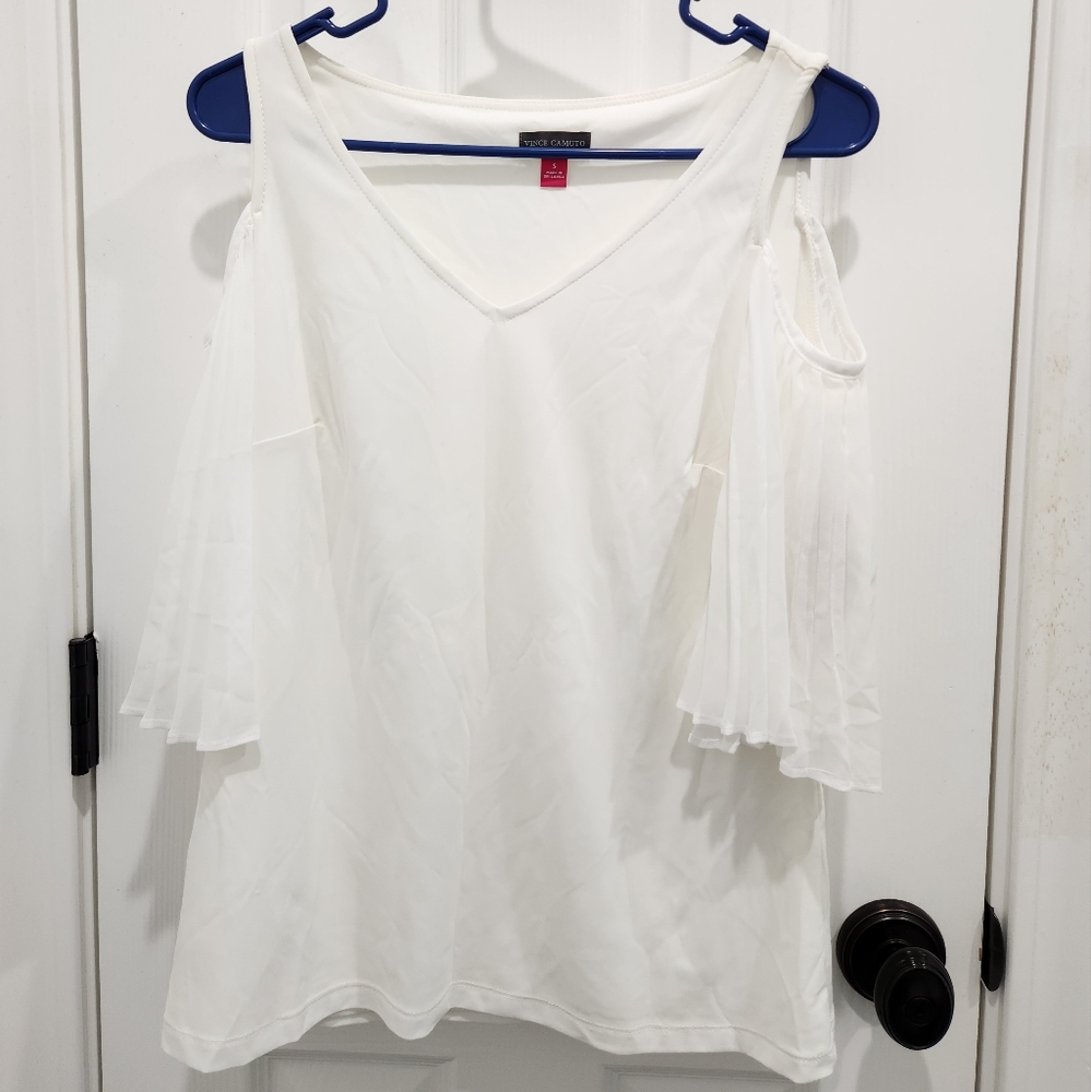 Vince Camuto Ivory Desert Summer Size Small Blouse, New With Tags.